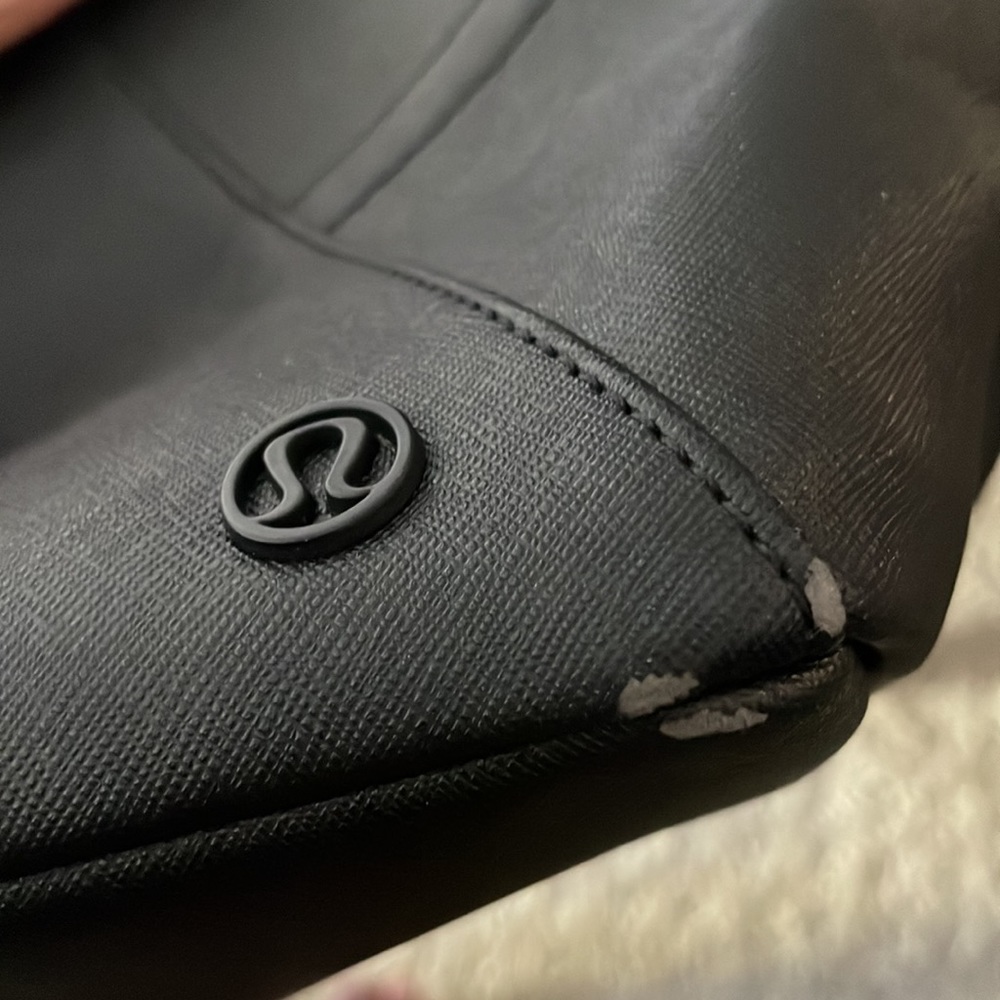 Lululemon Gym Tote - Picture 8 of 12